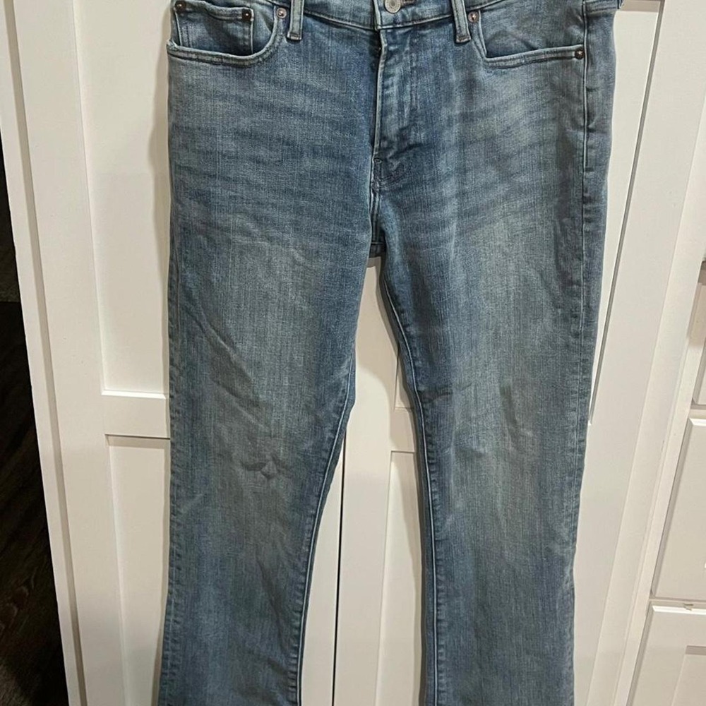 Lucky Brand blue bootcut jeans Size 31"